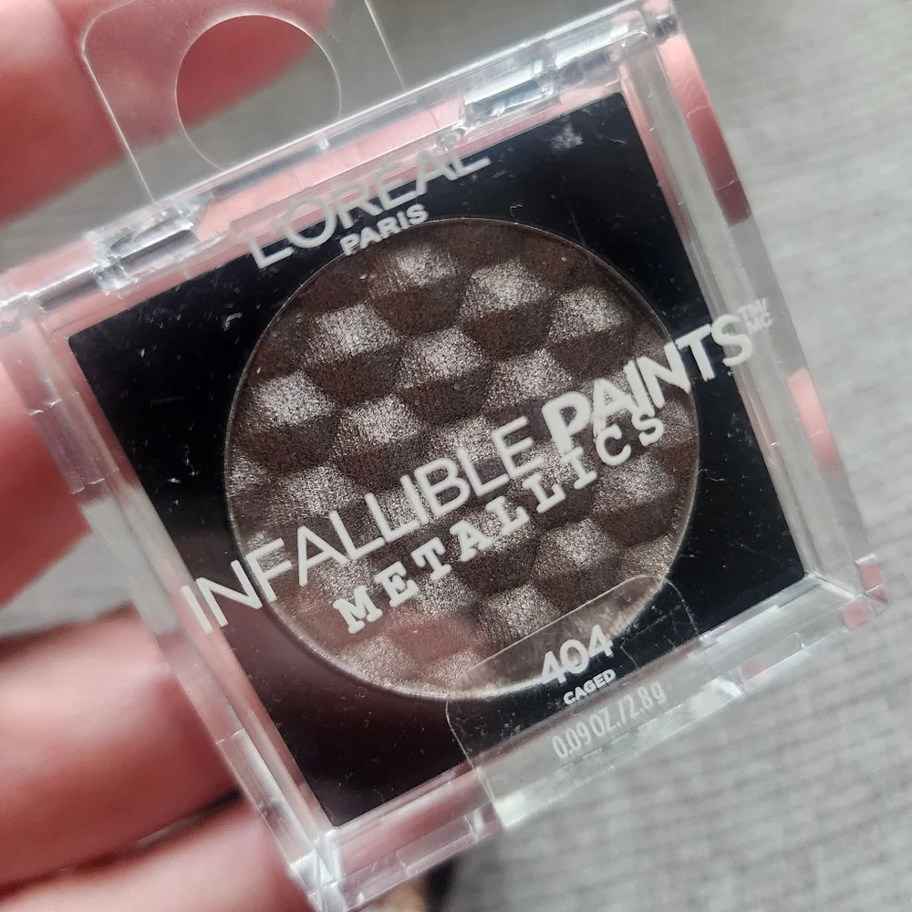 Metallic Eyeshadow